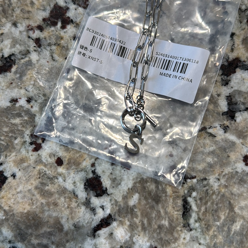 💖 “S” necklace (new)